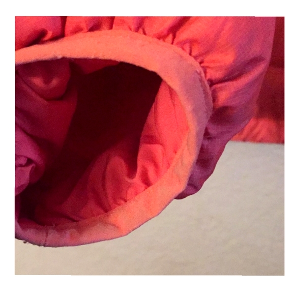 • SOLD • 💗 Patagonia Nano Jacket (Down) - Picture 5 of 8